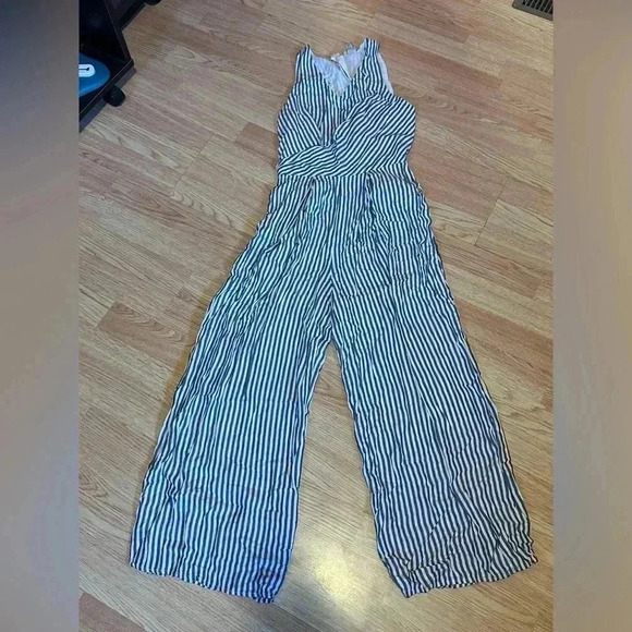 Women’s Stripped One Piece Sinched Waist Romper Size XS - Picture 1 of 8